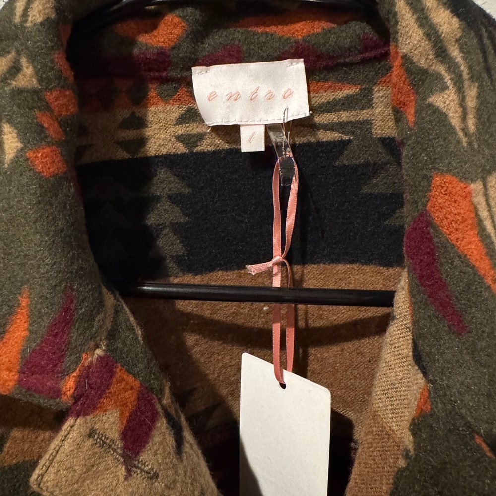 Western Patterned Jacket - Picture 3 of 4